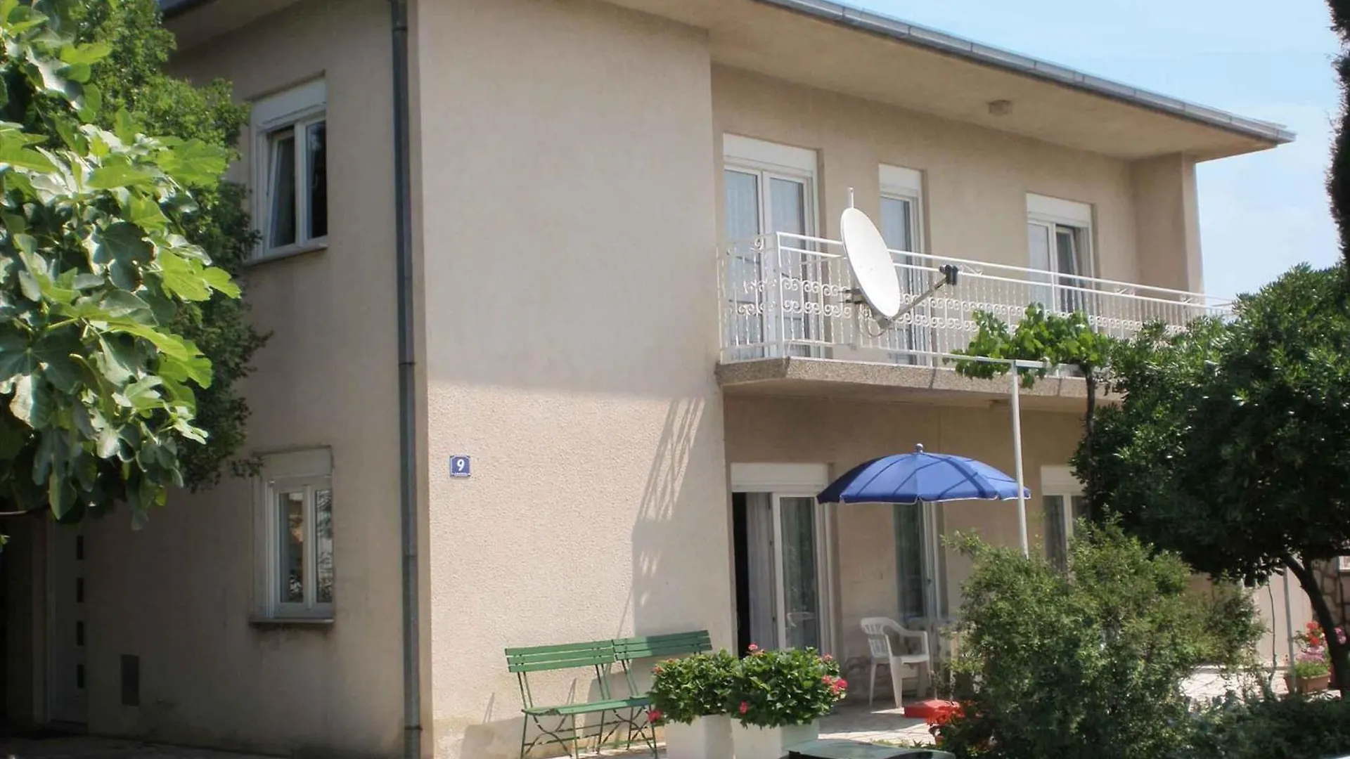 Apartment In Novi Vinodolski 15306