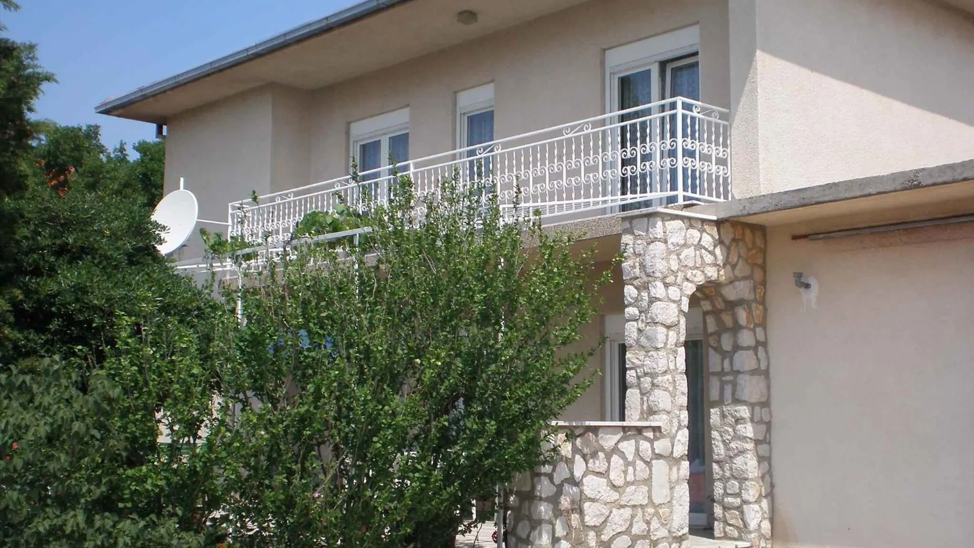 Apartment In Novi Vinodolski 15306 Хорватия